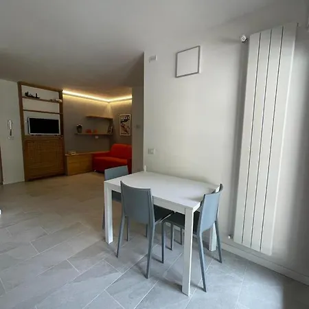 Апартаменты Alagna Charme Apartment